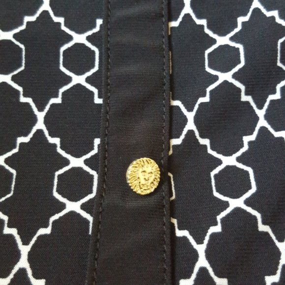 Anne Klein Short Sleeve Top, Medium - Picture 6 of 6